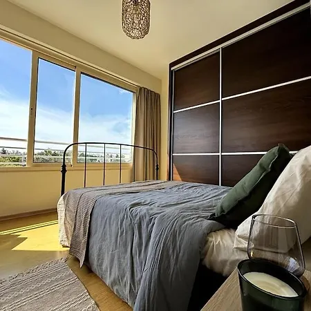 Palm View With Private Rooftop * לרנקה