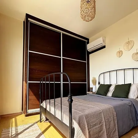 Charming Boho Retreat - 2br - Walk2beach - 아파트