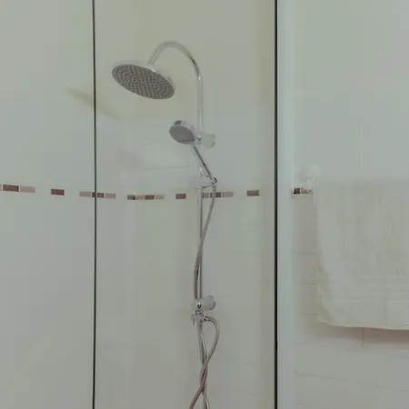 דירה Palm View With Private Rooftop לרנקה