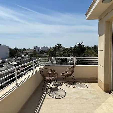 Palm View With Private Rooftop